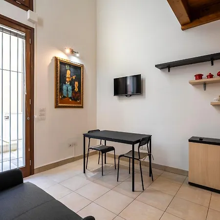 Elegant Loft A Due Passi Dal Centro By Hotea Apartmán *