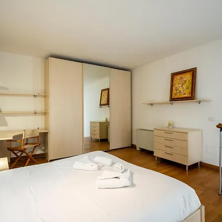 Elegant Loft A Due Passi Dal Centro By Hotea *